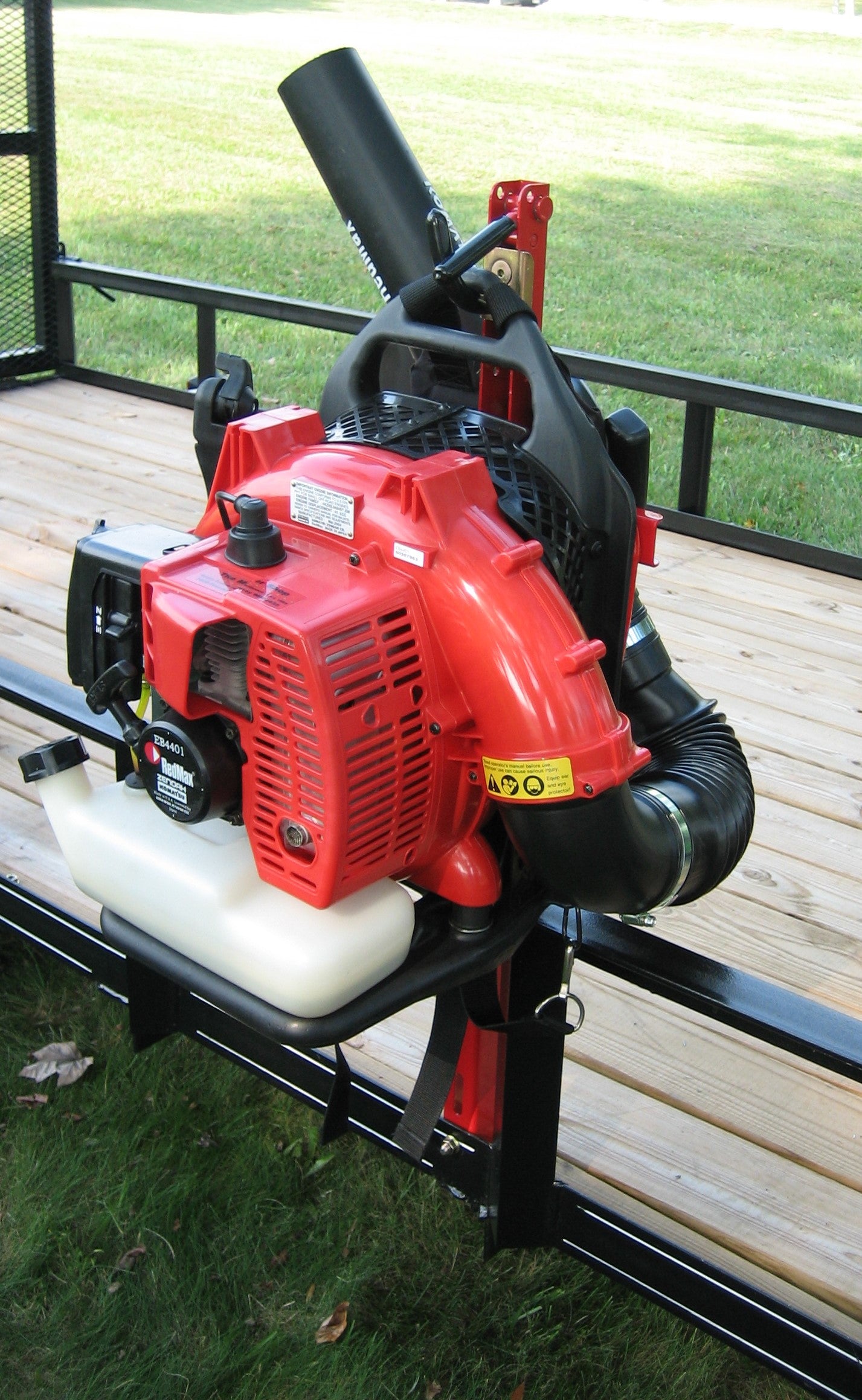 Backpack Blower Holder Rack For Landscaping Trailer - SUVWINNER Red Steel Locking